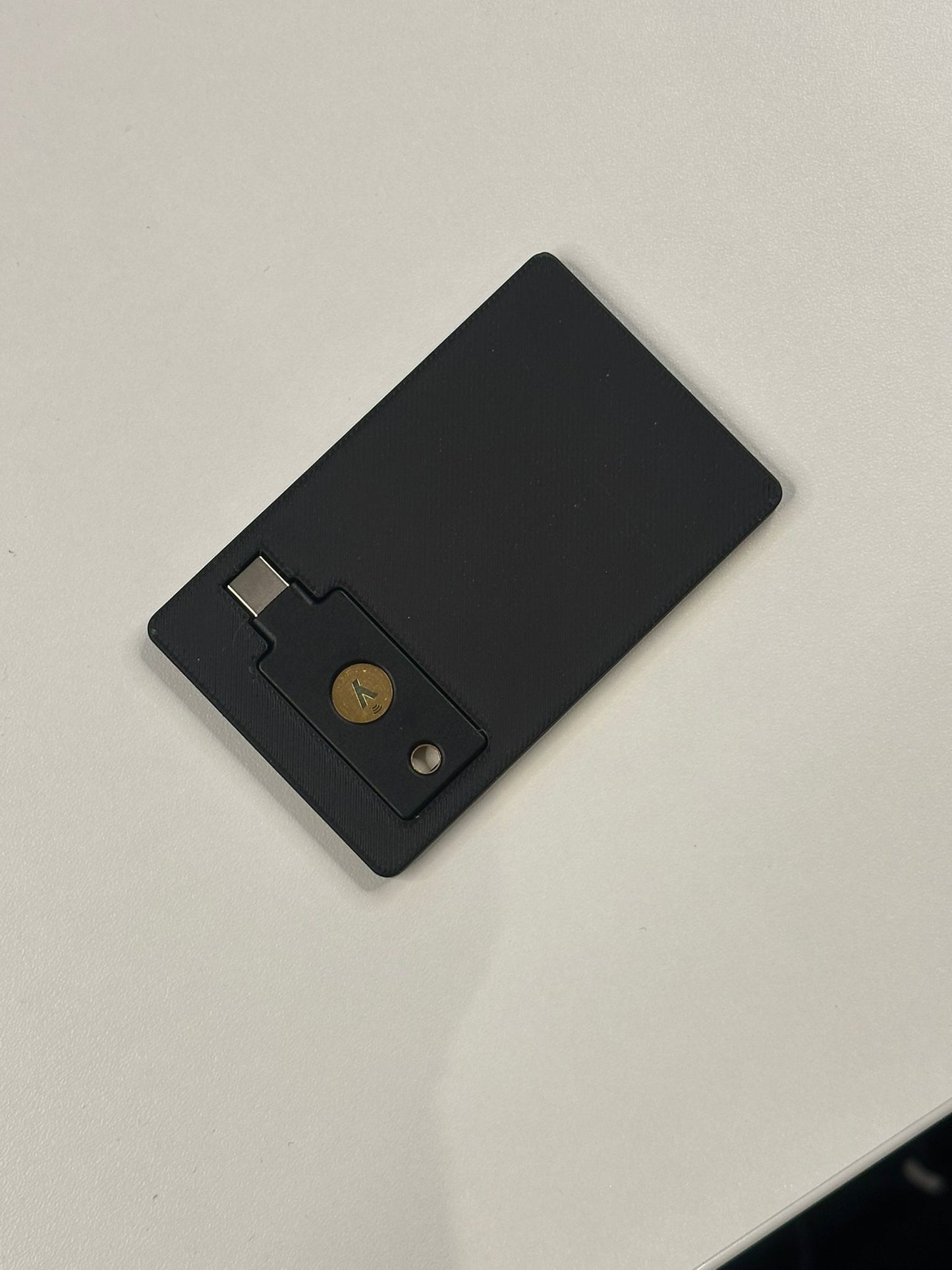 YubiKey USB-C Creditcard Case – Compacte Bescherming