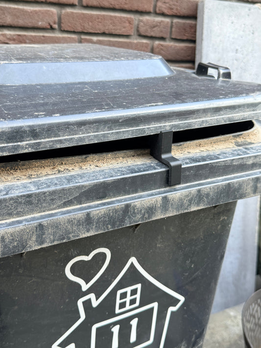 Clip voor container – Tegen maden en stank